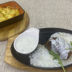 MUŞCHI VITĂ CU SOS GORGONZOLA