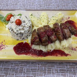 PIEPT RAŢĂ