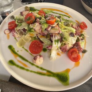 SALATĂ FRUCTE DE MARE